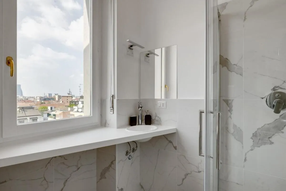 דירה מילאנו Homeby, Cozy Penthouse איטליה