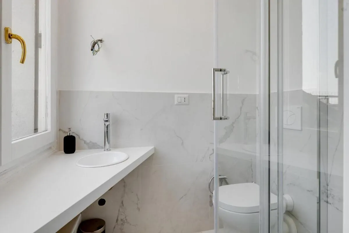 דירה מילאנו Homeby, Cozy Penthouse